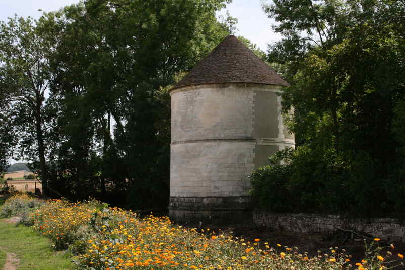 Château de Neuville-sur-Vanne