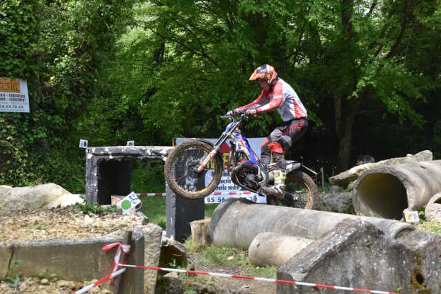 Compétition annuelle de motos trial
