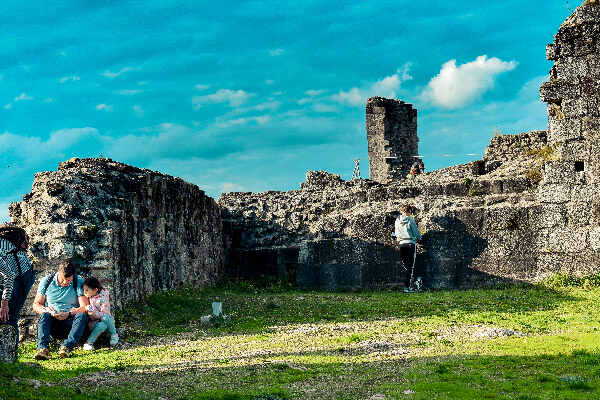 Enquête archéologique au Château de Ventadour