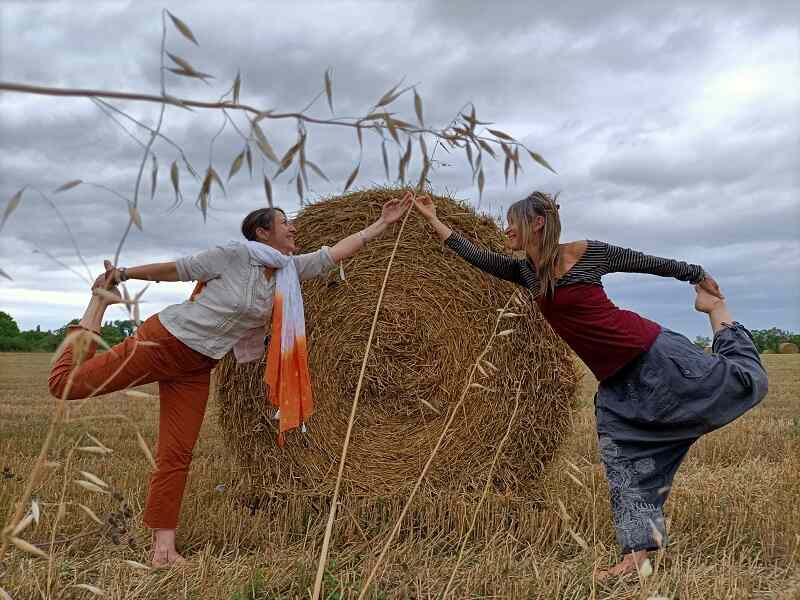 Yoga au lac - en anglais