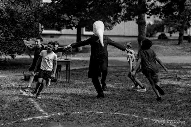 Théâtre, Art de la rue - A la recherche, par la Cie Kiroul