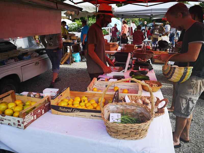 Marché de Marval