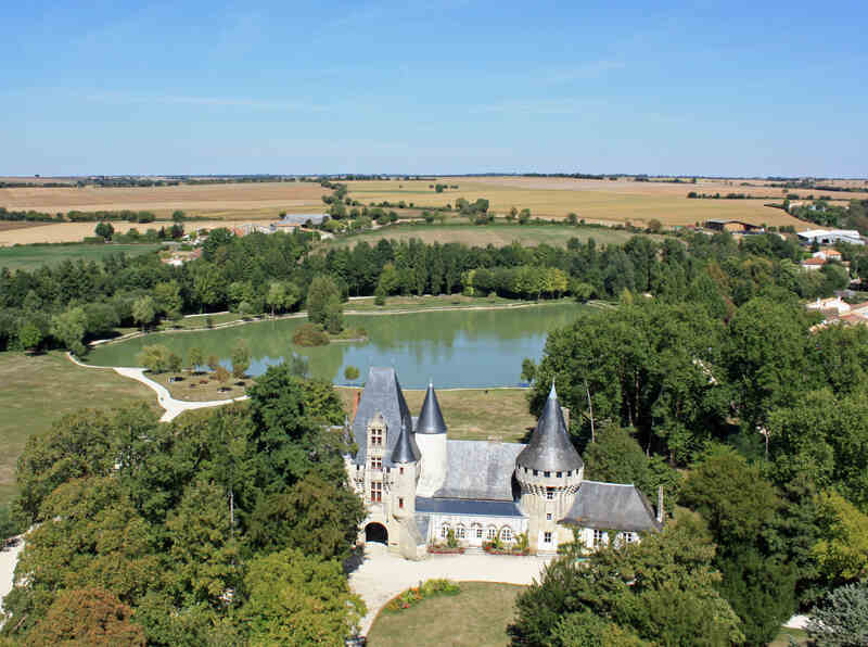 Exposition : les écoles de canton de Chef-Boutonne des origines à nos jours