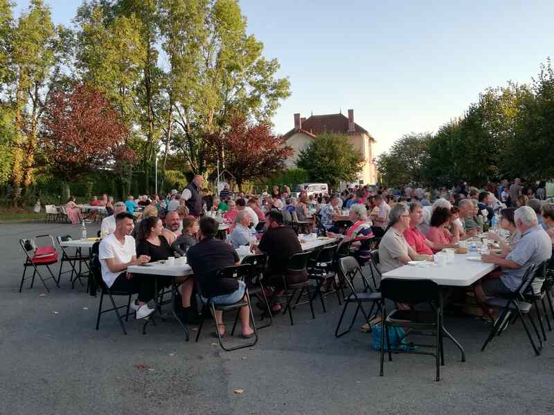 Marché festif Saint Paul la Roche