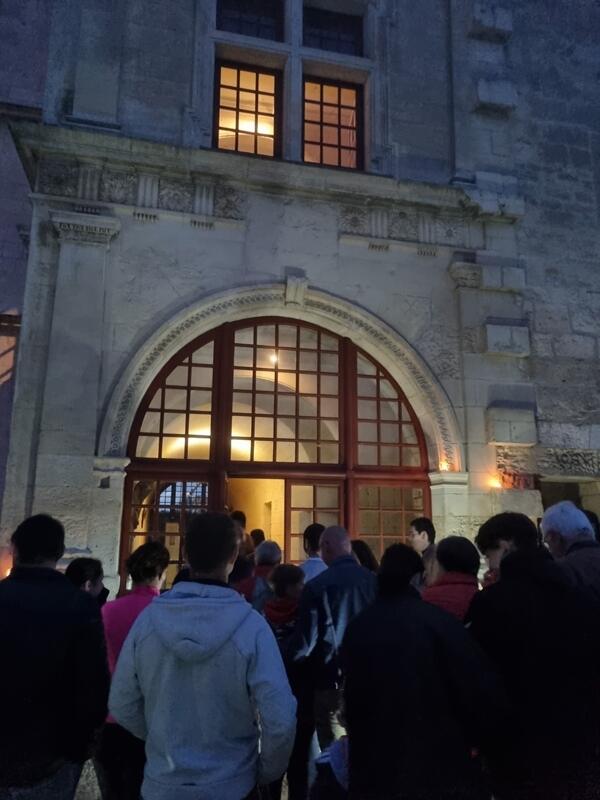 Soirée nocturne feu et visite théâtralisée