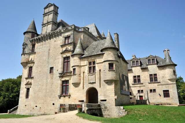 Visite libre du château de Sédières et son exposition temporaire 