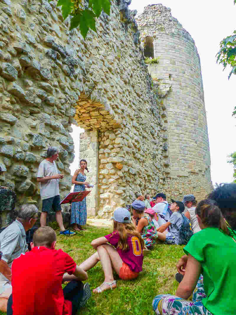 Quand l'histoire se raconte en chansons au Château de Ventadour