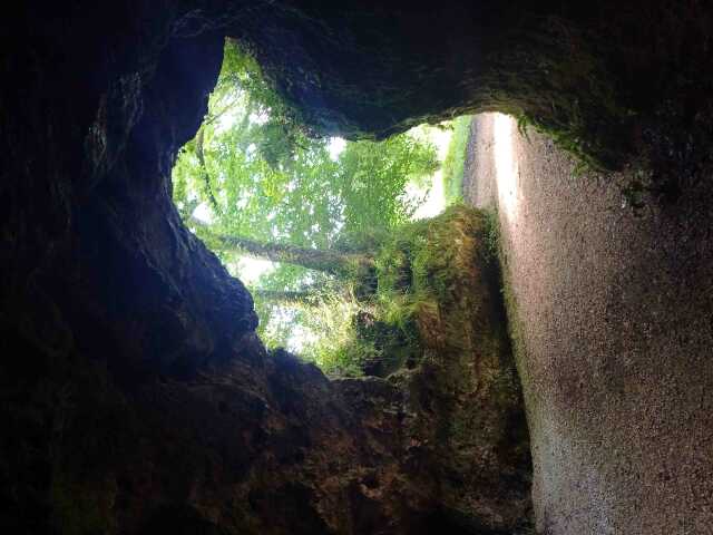 Visite du site archéologique des grottes du Pape - En accès rapide