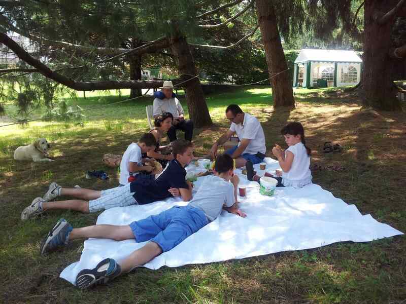 Pique Nique à l'Arboretum du Château de Neuvic d'Ussel