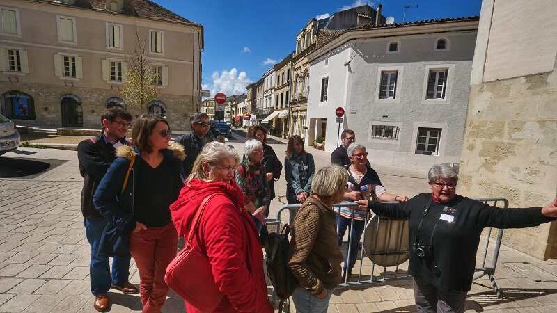 Visite guidée de Lauzun avec la Raconteuse de Pays