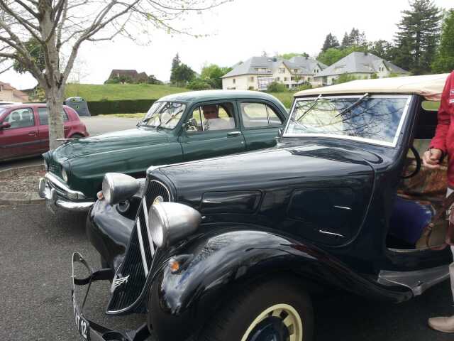 Rassemblement de voitures anciennes