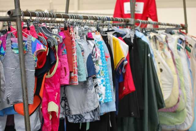 Braderie de vêtements Automne/Hiver