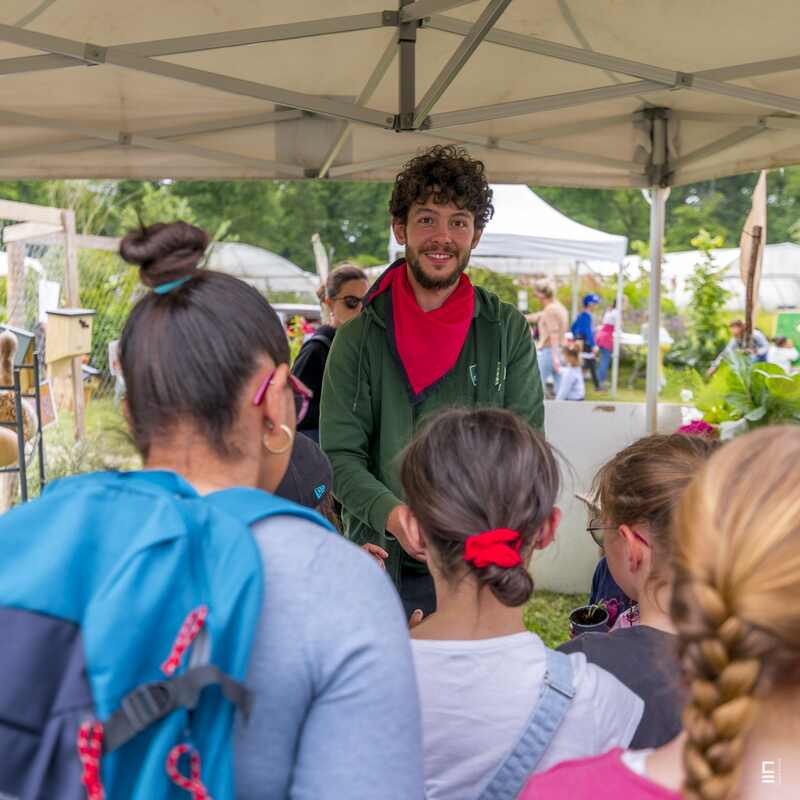 Conte sur les abeilles et bombes à graines, à la Cueillette de l'Aragnon
