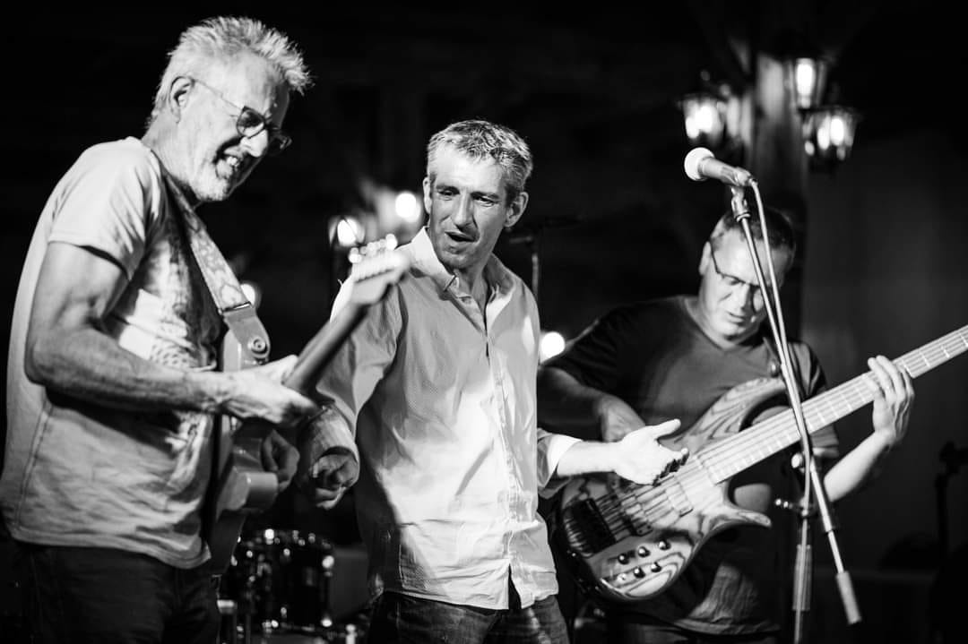 Samedi live music au Lounge avec Docteur No