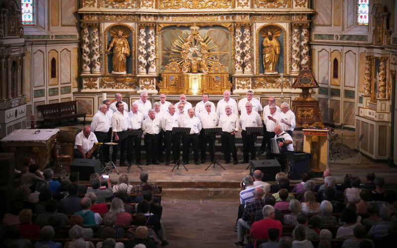 Chants Basques avec le Choeur d'Hommes Ezpeletan Kantuz