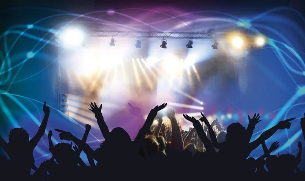 MURDER ON THE DANCEFLOOR | Le Rocksane