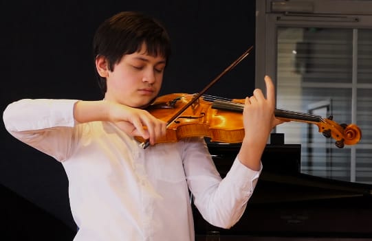 Manoé prodige du violon