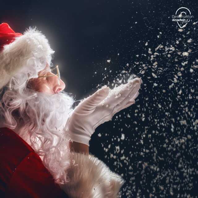 Arrivée du Père Noël en bateau et Bain de Noël