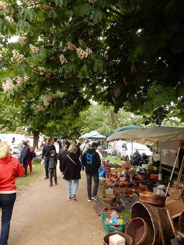 Vide-greniers et brocante d'été