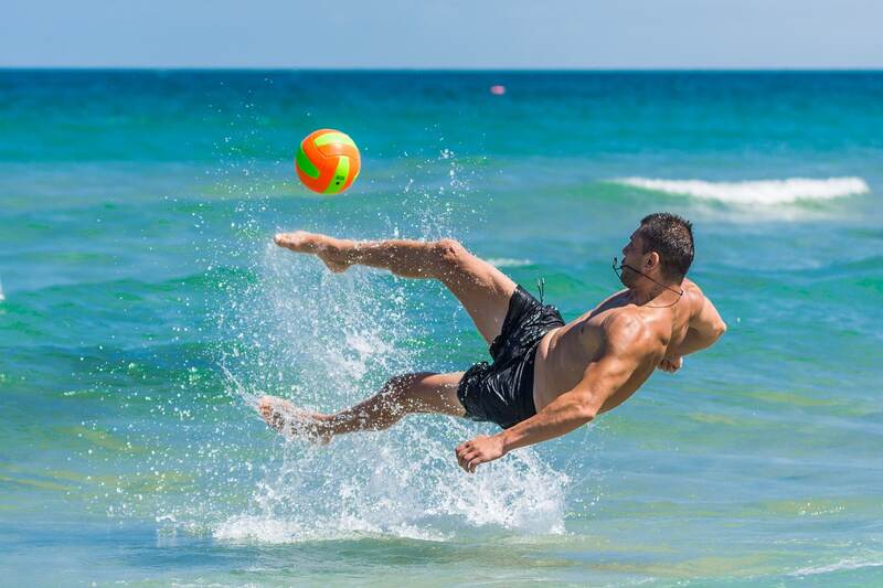 Initiations et tournois : Ultimate / Beach-soccer / Beach-volley