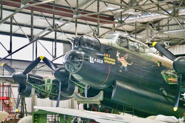 Exposition - Maquettes d'avions