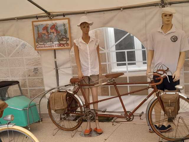 Exposition temporaire sur le thème des congés payés au Musée du Vélo du Haut Limousin