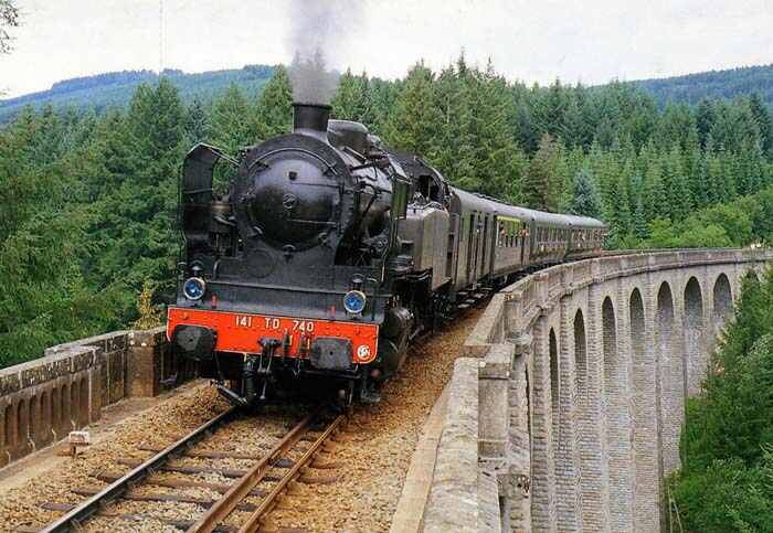 Train touristique à vapeur : Circuit d'Eymoutiers à Bugeat