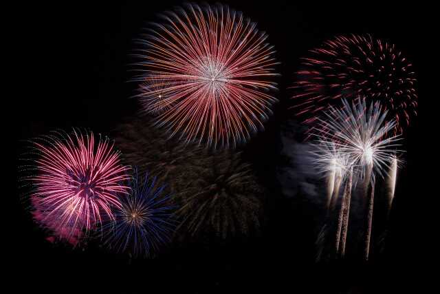 Repas champêtre/ feu d'artifice/ bal