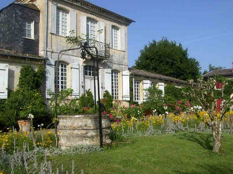 Conférences au Château de Mongenan : Au delà des frontières