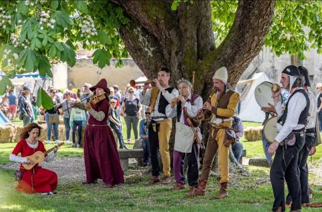 Grande parade de chars - Fête des Bastides et du Vin