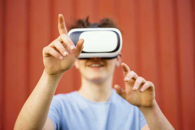 Initiation à la réalité virtuelle à la Médiathèque Aqua-Libris