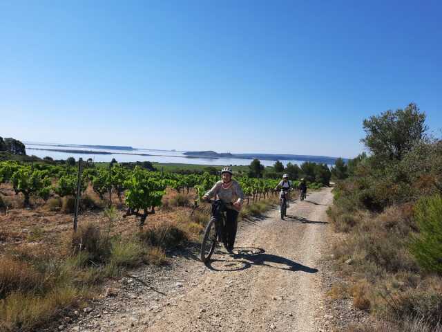 FWE 2024 - BALADE E-VTT AVEC HUGO ET DÉGUSTATION AU CHÂTEAU FABRE CORDON