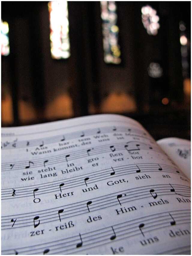 GOLDEN GOSPEL SINGERS