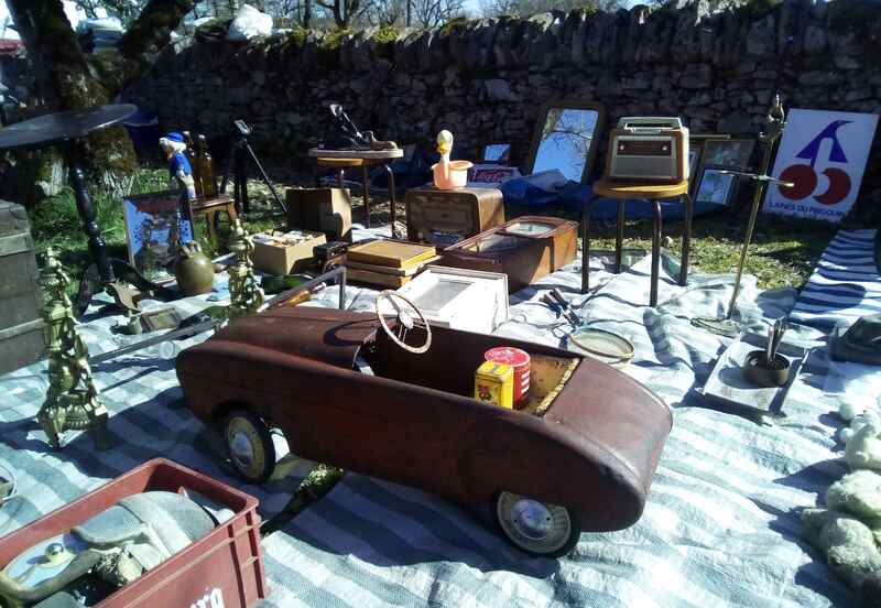 Brocante, vide-greniers à Dégagnac