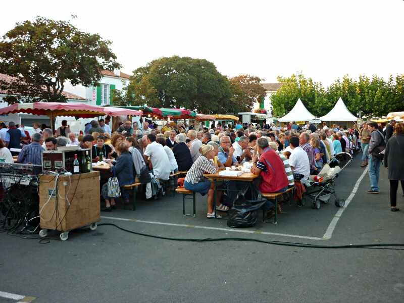 Marché gourmand  à Pomarède