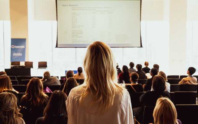 Conférence-débat :  leadership, ambition et droits des femmes