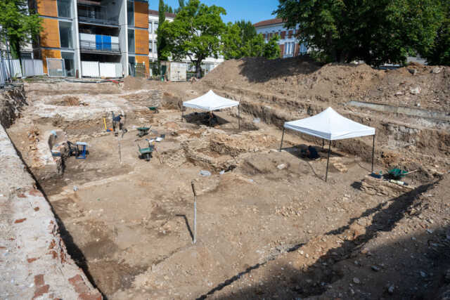 Journées Européennes du Patrimoine : Sous les salles de classe : découvrez les fouilles archéologiques du lycée Clément Marot