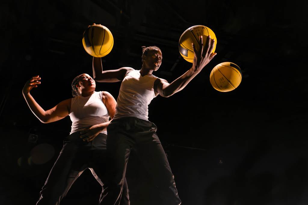 Cirque : Basketteuses de Bamoko