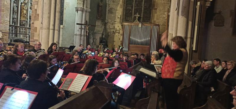 CONCERT DE NOEL AVEC LA LYRE A CHALINDREY