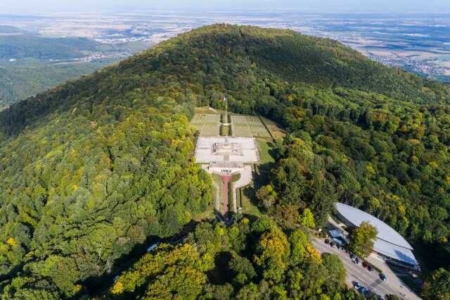 Exposition : traces funéraires et mémorielles dans le Massif des Vosges