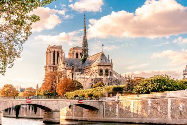 Micro-folie en liberté : rebâtir Notre-Dame