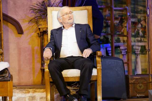 Théâtre : « Bis jetzt geht alles schiaf »