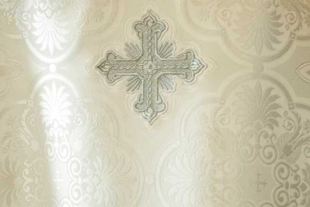 Exposition : objets et ornements liturgiques