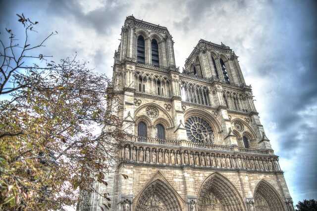 Découverte de la Micro-Folie : rénovation de la cathédrale