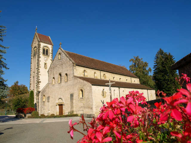 Exposition, visite guidée, marché artisanal et concert d'une église romane