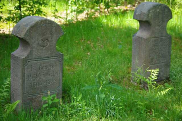 Visite du cimetière mennonite de Salm