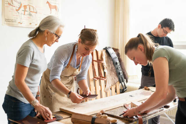 Atelier - Boule de Noël en cuir