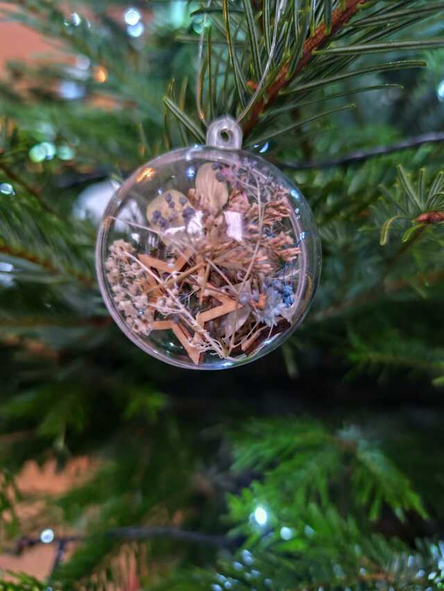 Atelier boules de Noël ou petite cloche hivernale