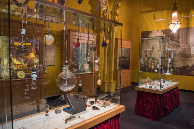 Visite libre du Musée Electropolis