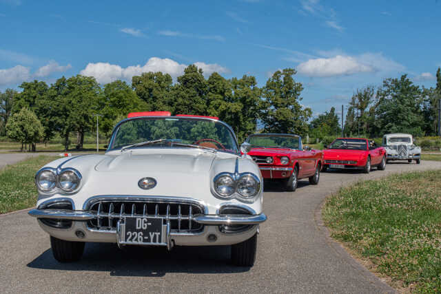 Classiques en mouvement ! Rassemblement sur l'autodrome